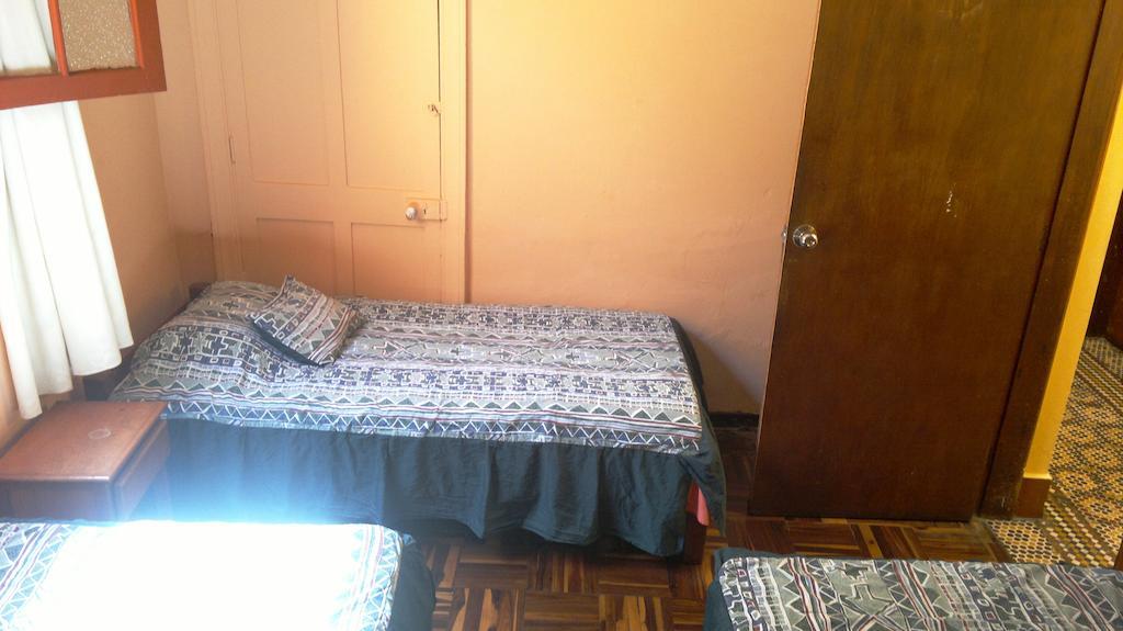 Bed and Breakfast Friends House Lima Zimmer foto